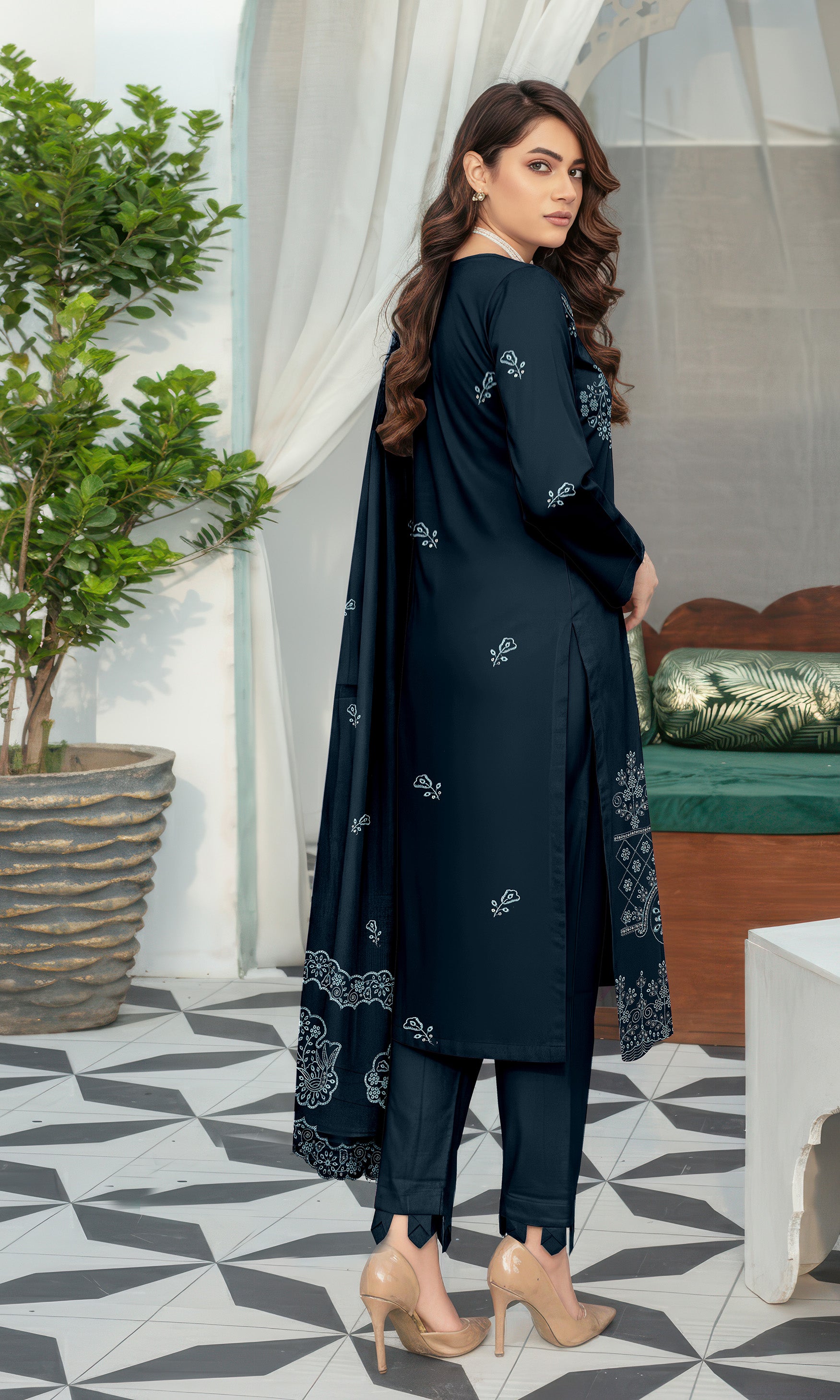 TAZEEM PEACH WOOL EMB Shirt & Dupatta VOL-2581