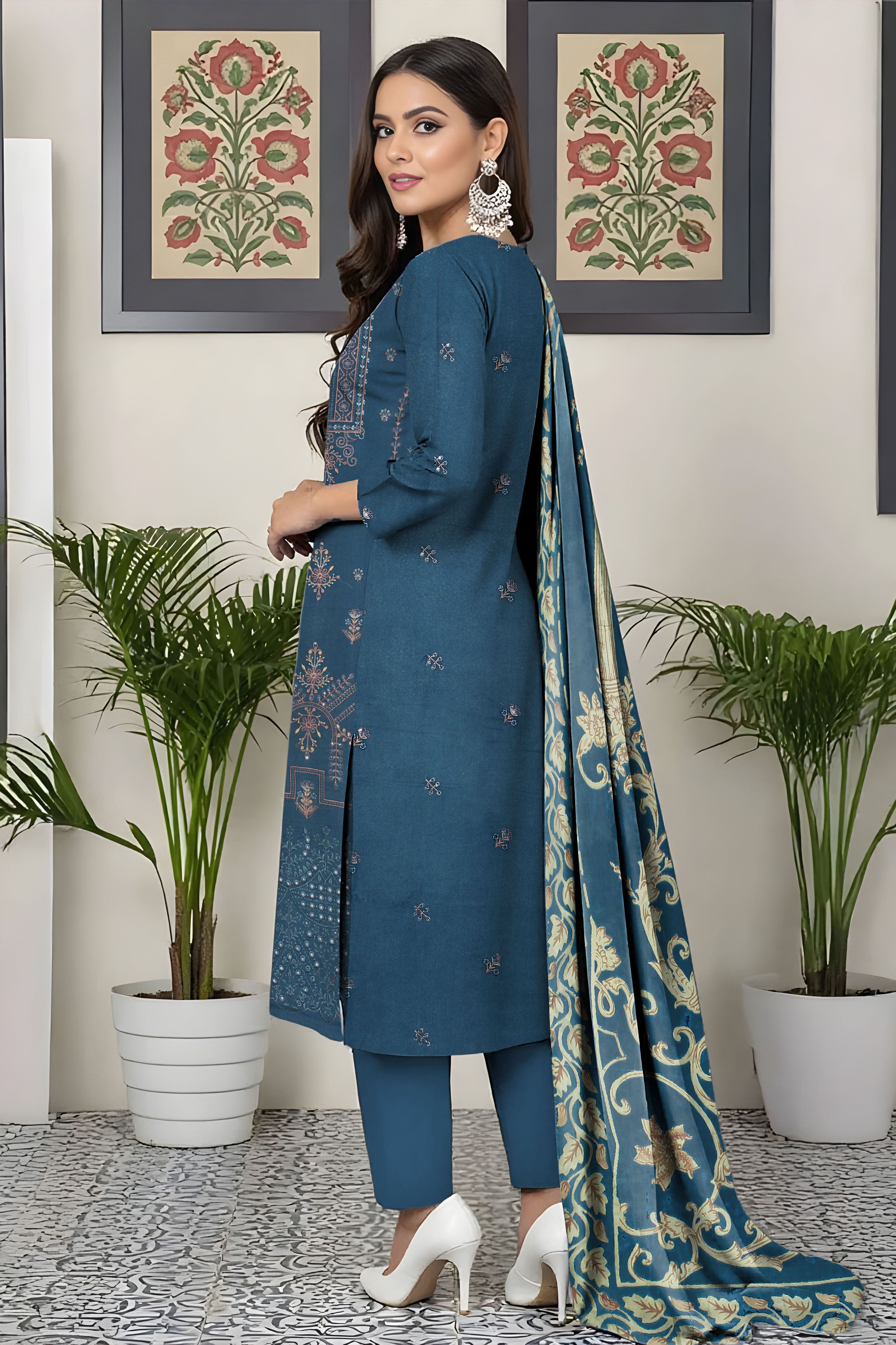 FANOOS PEACH WOOL EMB  Shirt & Dupatta VOL- 2531